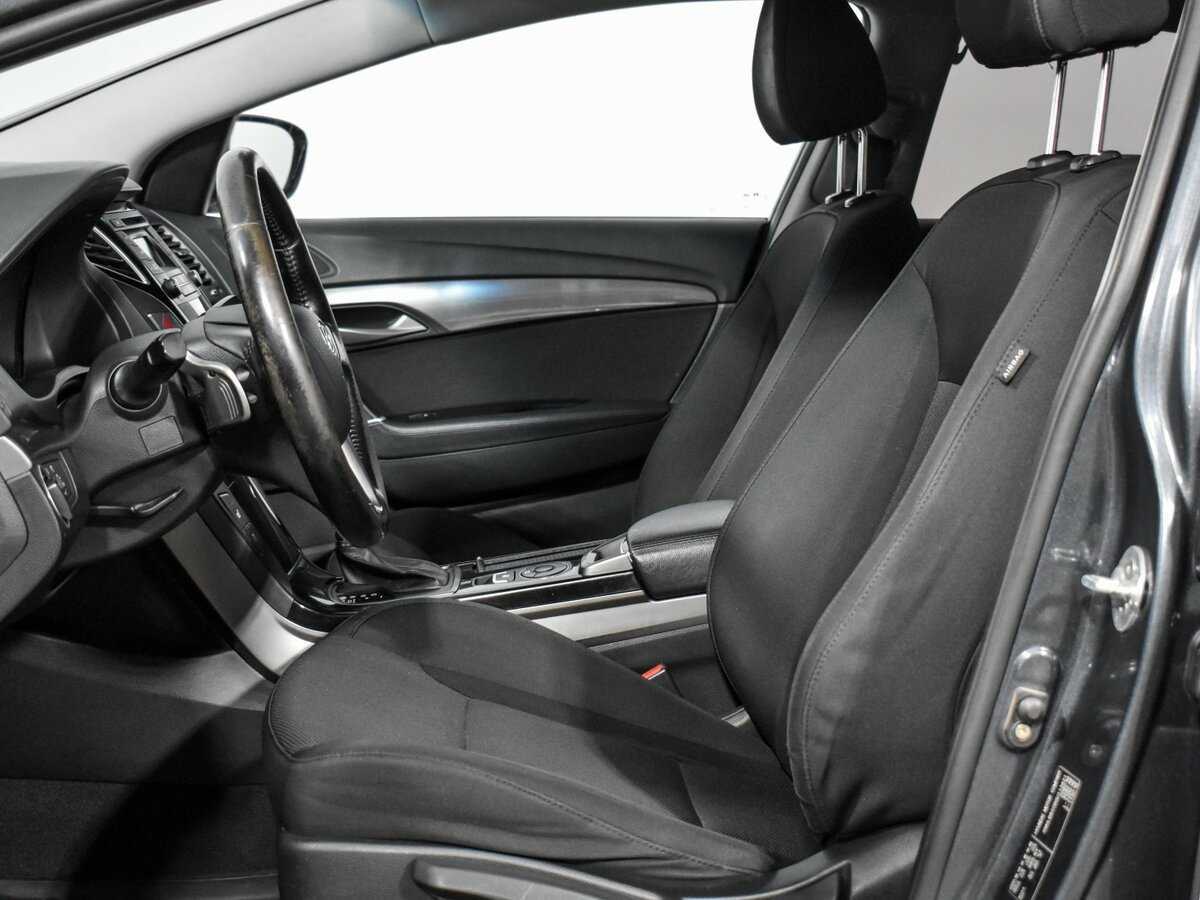 Купить Hyundai i40 с пробегом. Фото: #9