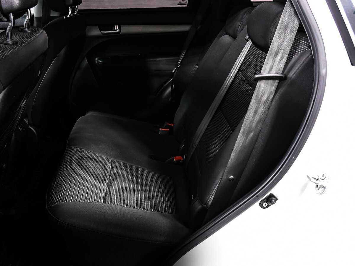 Купить Kia Sorento с пробегом. Фото: #11