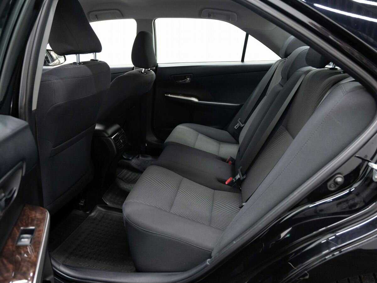 Купить Toyota Camry с пробегом. Фото: #8