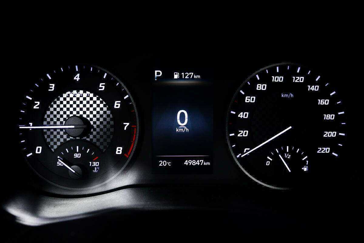 Купить Hyundai Solaris с пробегом. Фото: #9