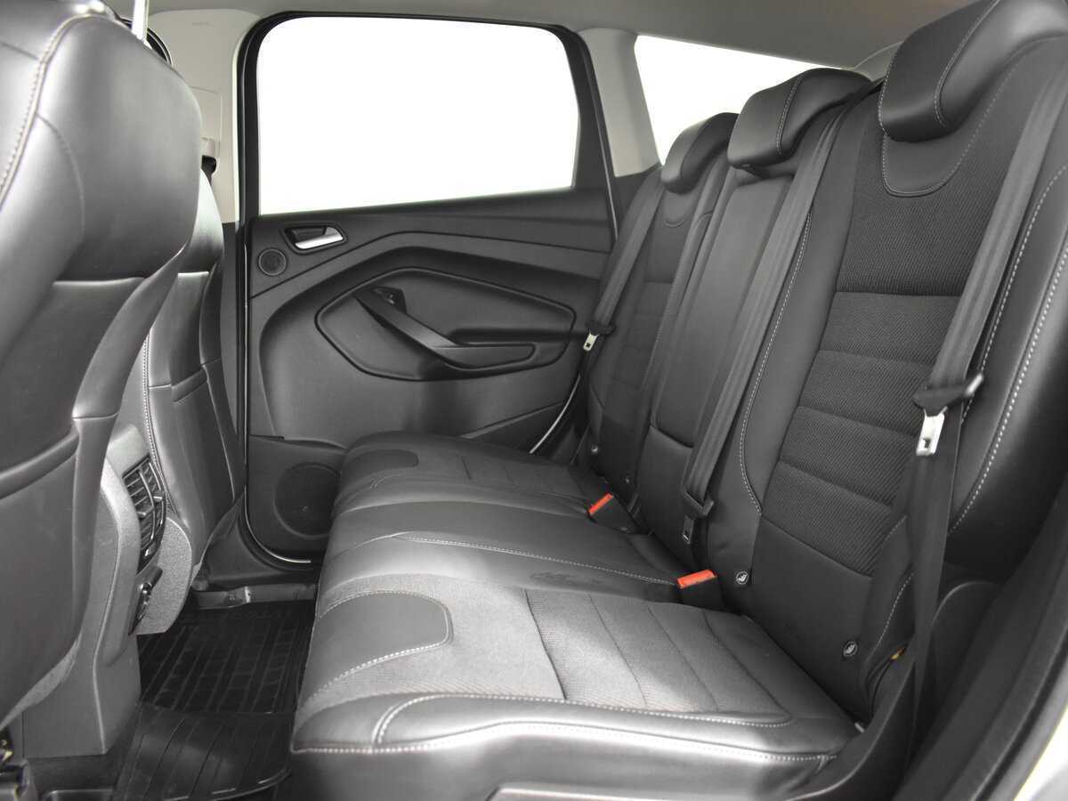 Купить Ford Kuga с пробегом. Фото: #6