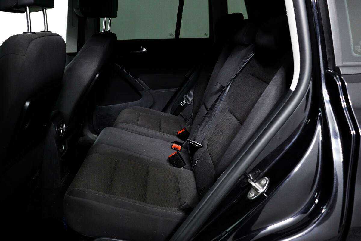 Купить Volkswagen Tiguan с пробегом. Фото: #11