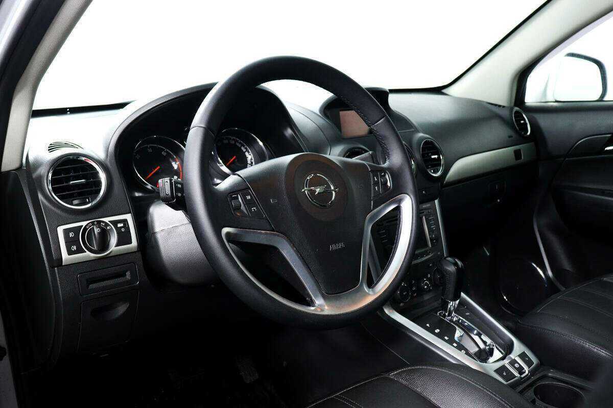Купить Opel Antara с пробегом. Фото: #12