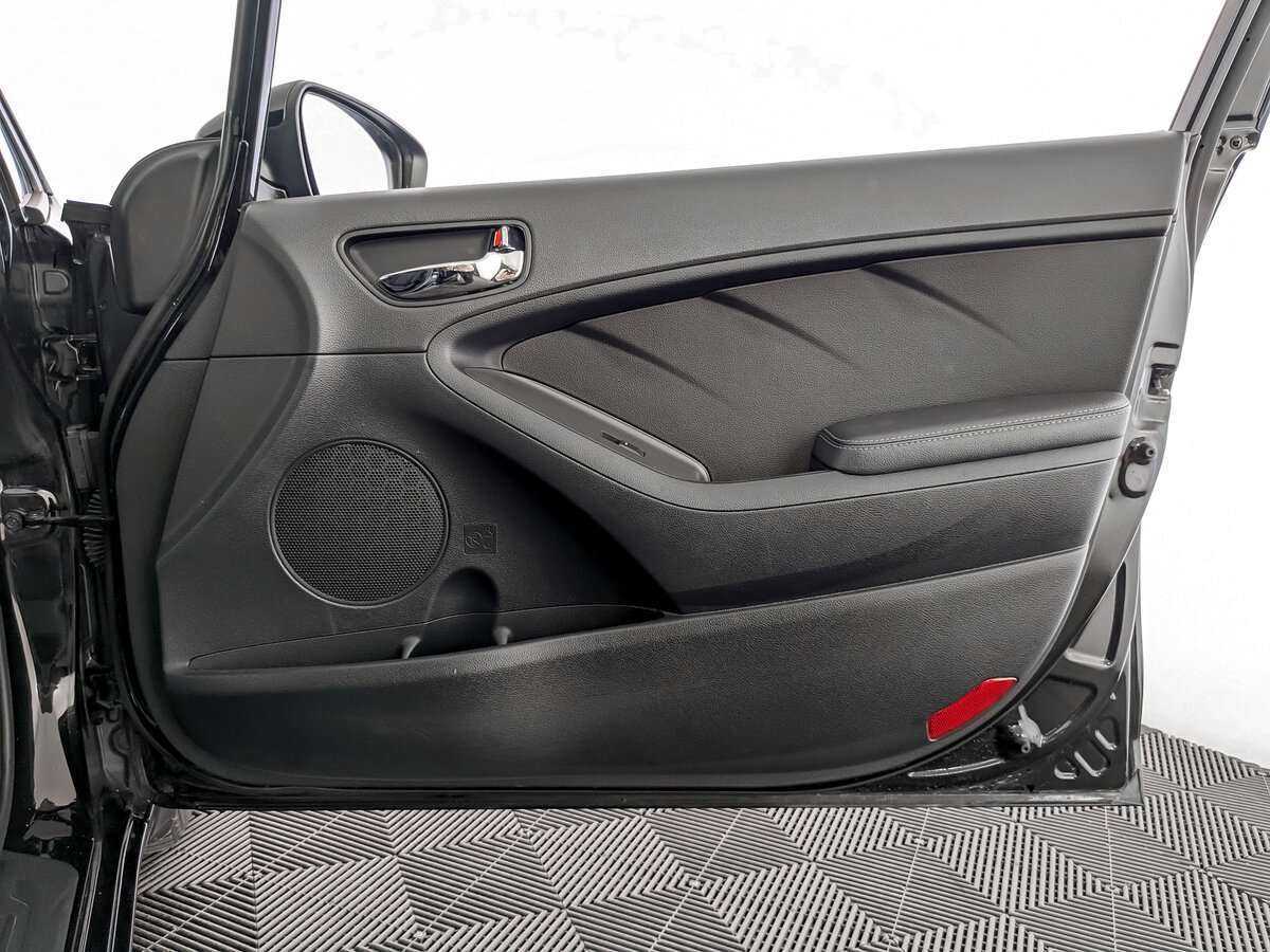 Купить Kia Cerato с пробегом. Фото: #19