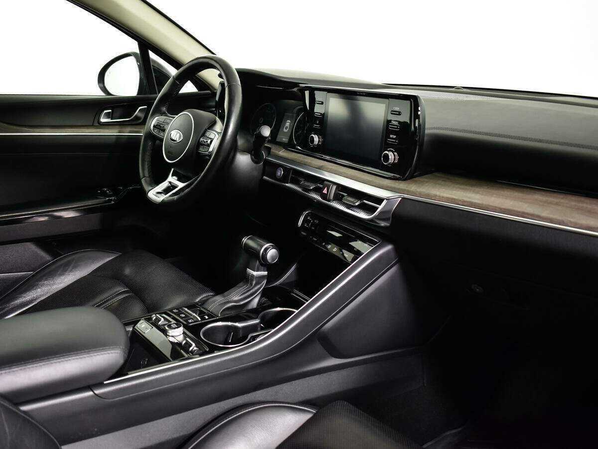 Купить Kia K5 с пробегом. Фото: #4