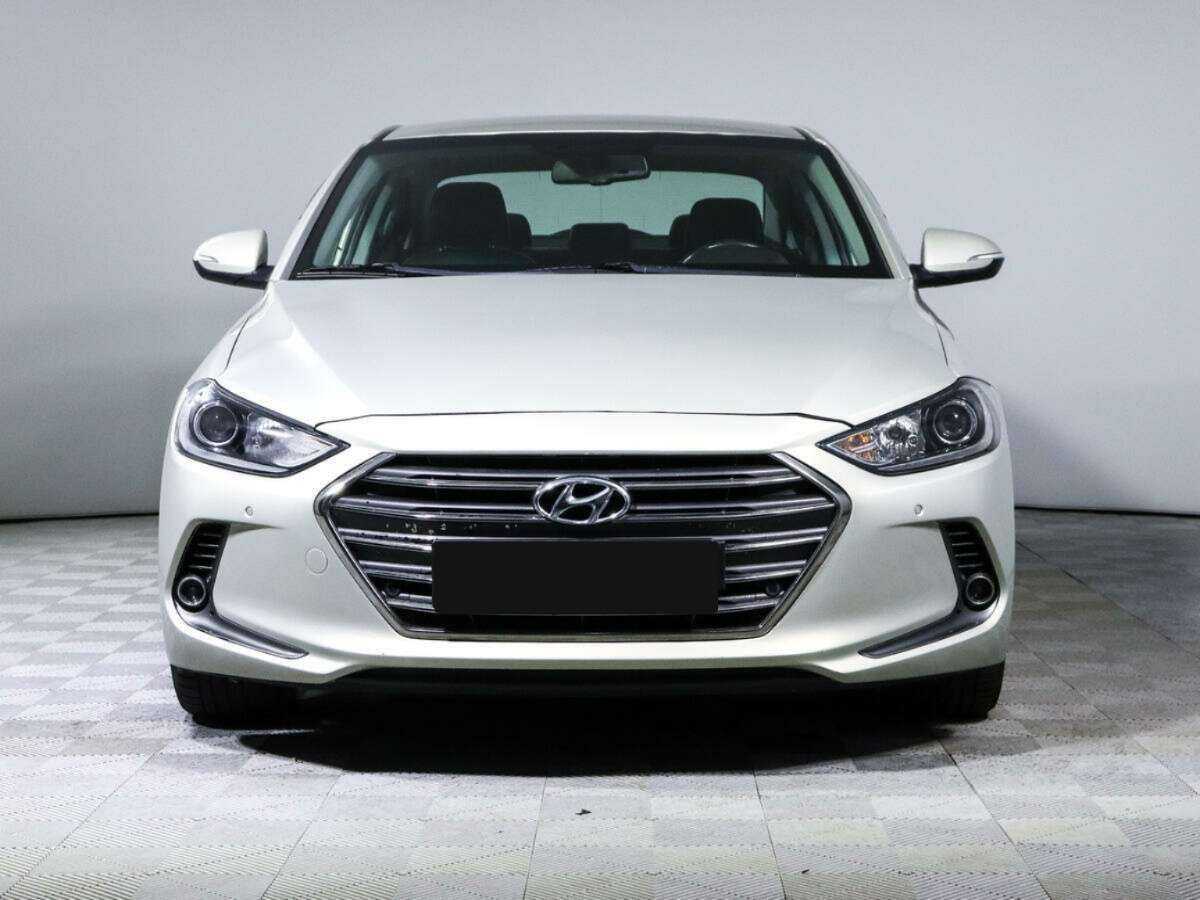 Купить Hyundai Elantra с пробегом. Фото: #1