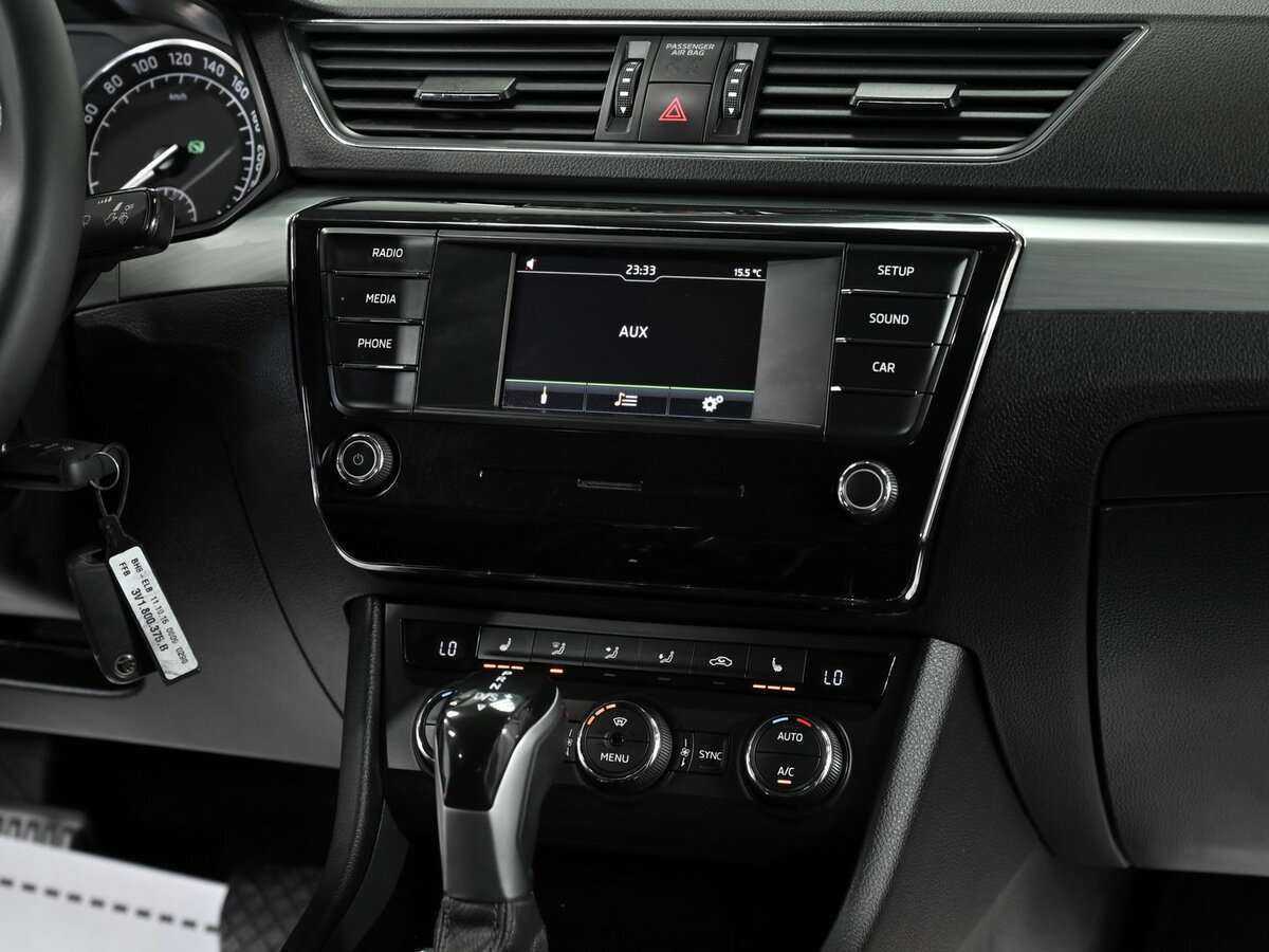 Купить Skoda Superb с пробегом. Фото: #8