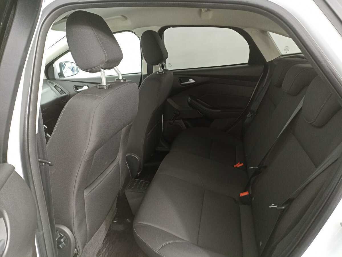 Купить Ford Focus с пробегом. Фото: #10