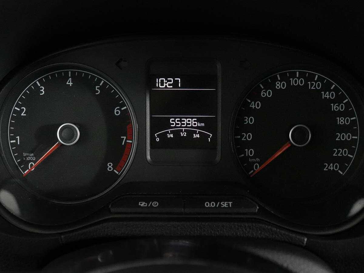Купить Volkswagen Polo с пробегом. Фото: #9