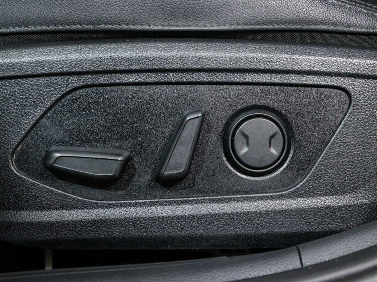 Купить Kia K5 с пробегом. Фото: #11