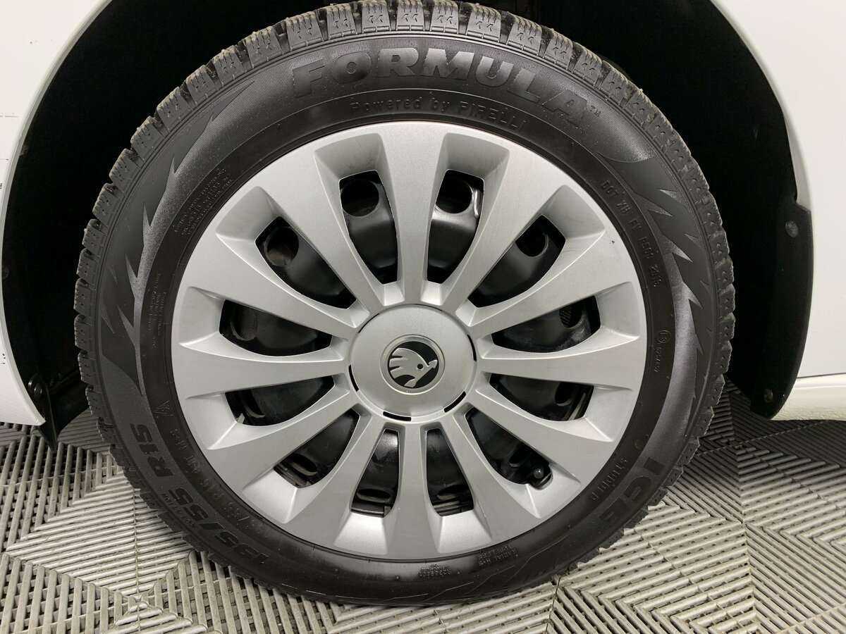 Купить Skoda Rapid с пробегом. Фото: #15