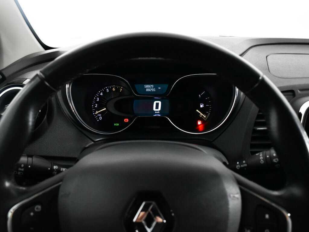 Купить Renault Kaptur с пробегом. Фото: #10