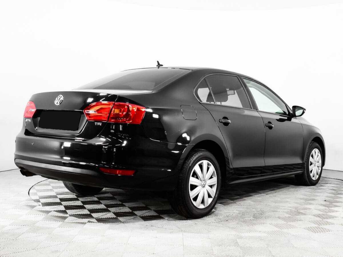 Купить Volkswagen Jetta с пробегом. Фото: #4