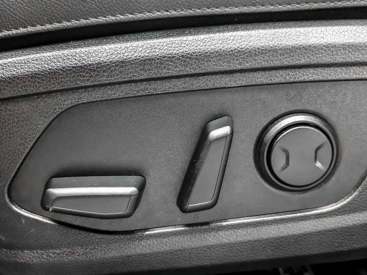 Купить Kia K5 с пробегом. Фото: #20