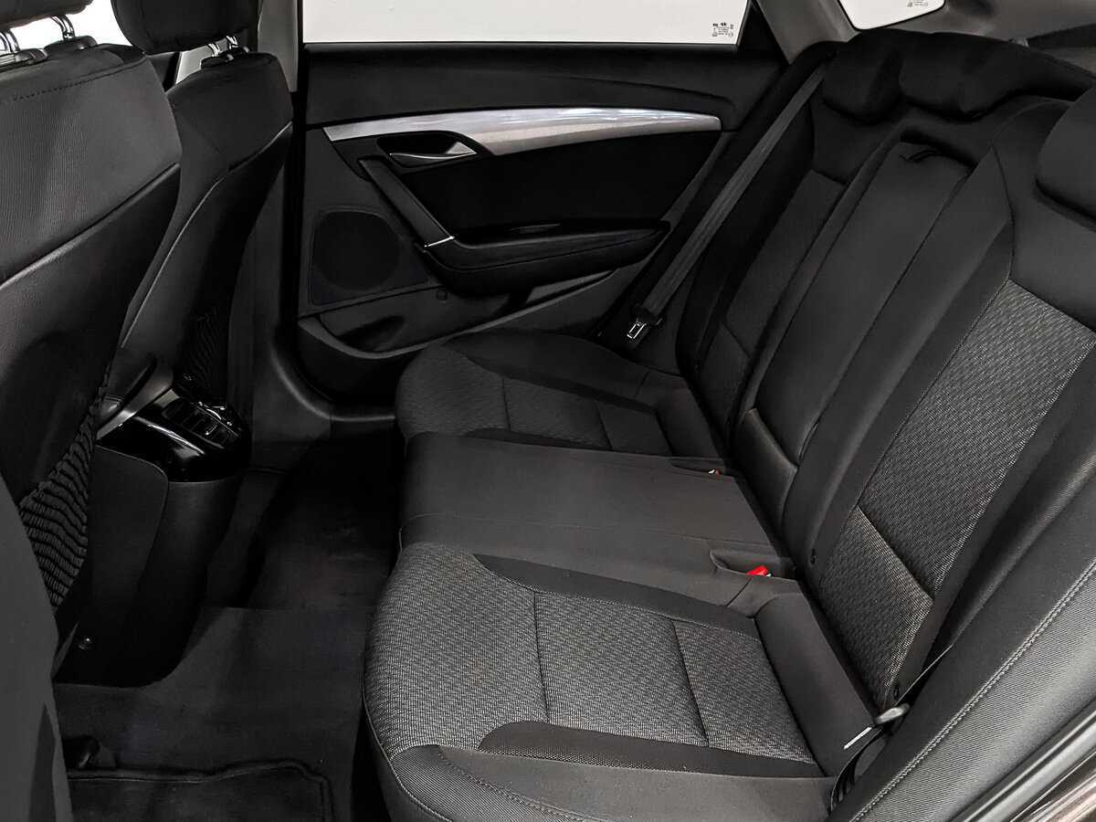 Купить Hyundai i40 с пробегом. Фото: #15