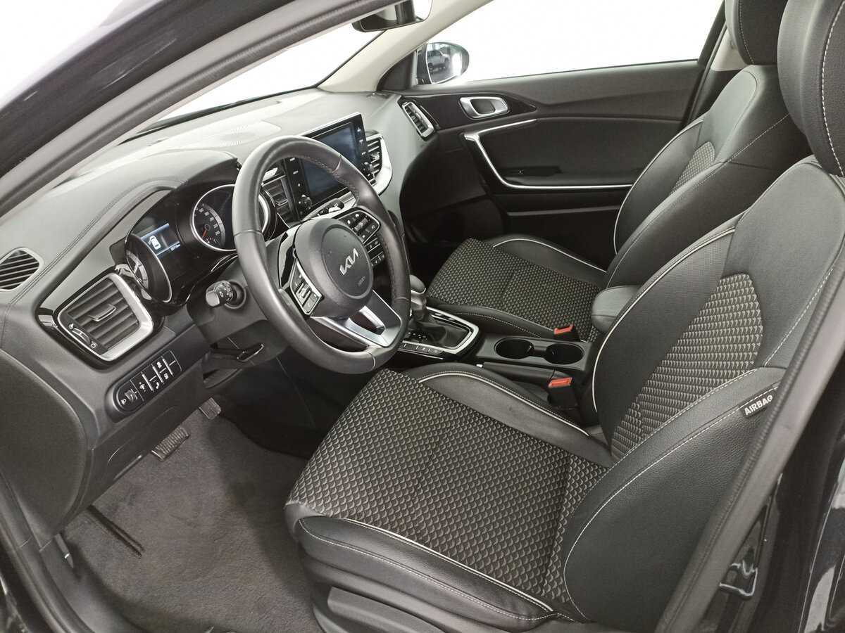 Купить Kia Ceed с пробегом. Фото: #15