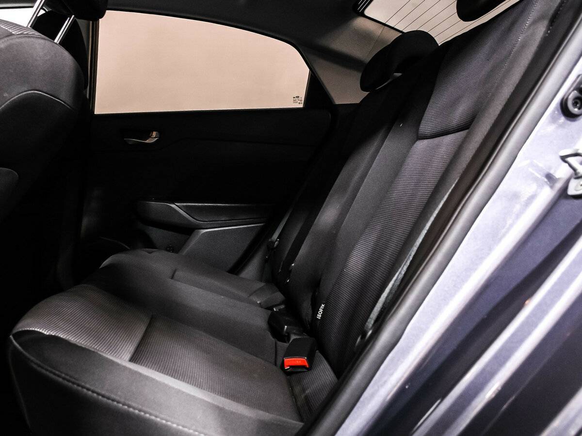 Купить Hyundai Solaris с пробегом. Фото: #11