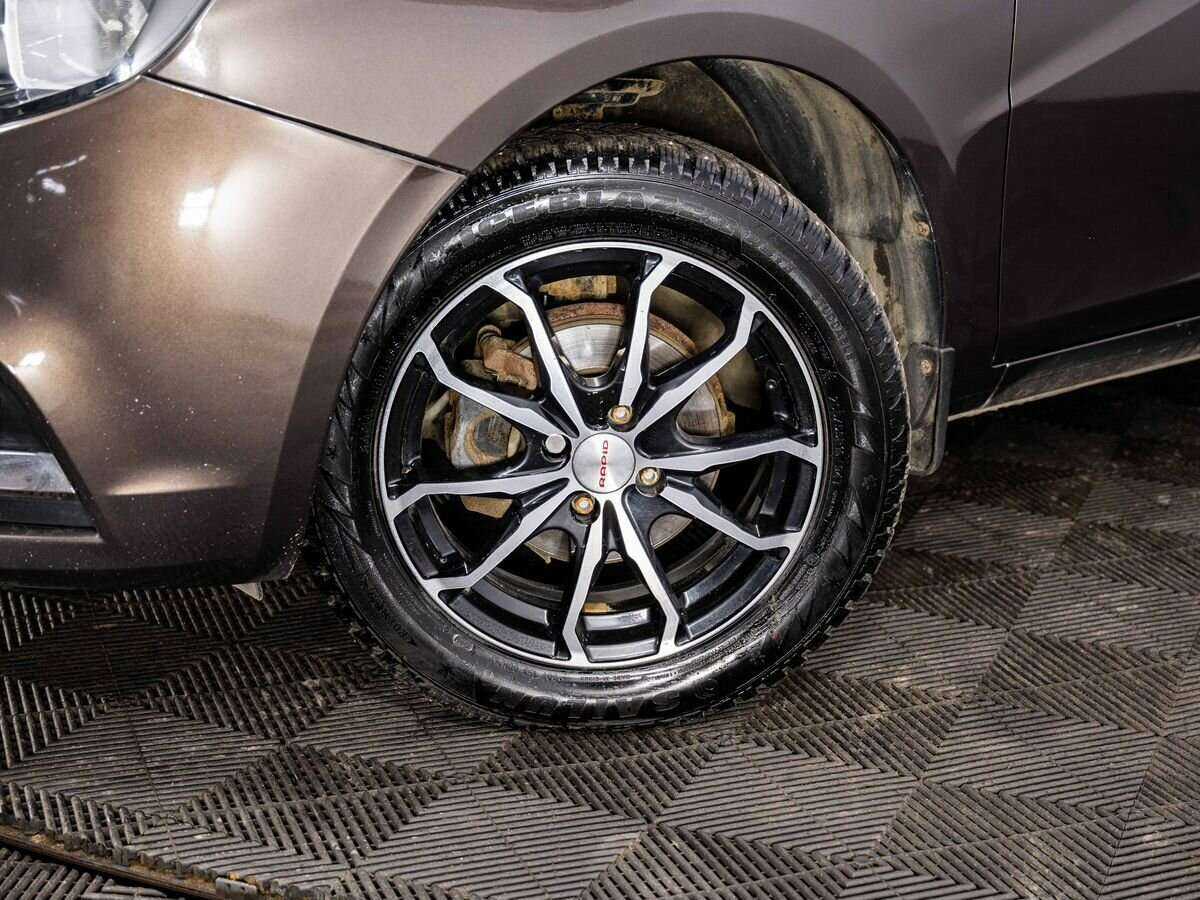 Купить Lada (ВАЗ) Vesta с пробегом. Фото: #7