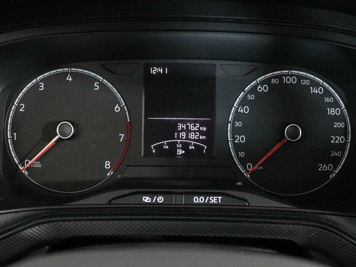 Купить Volkswagen Polo с пробегом. Фото: #9