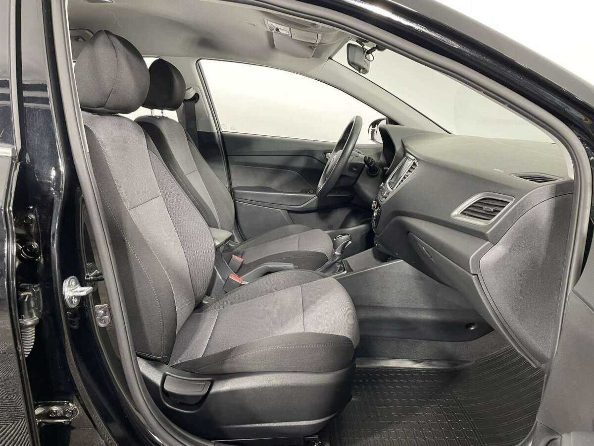 Купить Hyundai Solaris с пробегом. Фото: #13