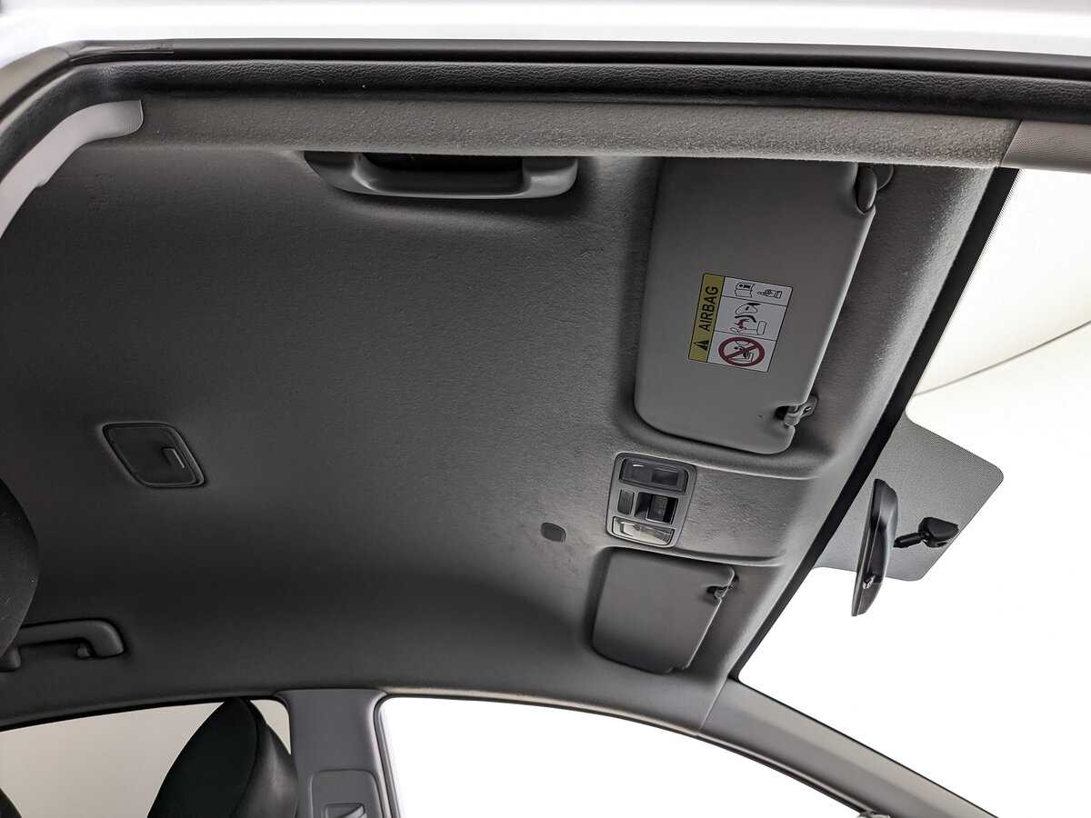 Купить Hyundai Solaris с пробегом. Фото: #20