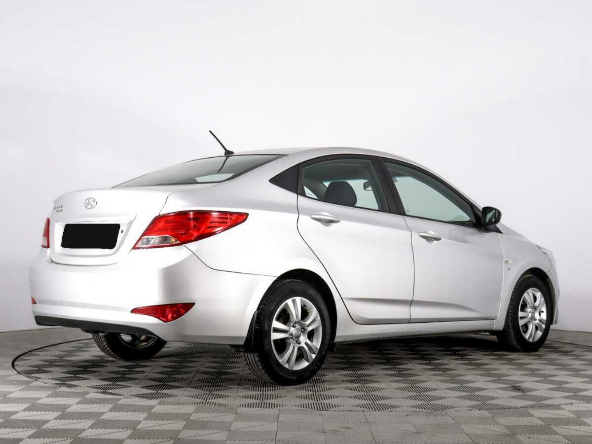 Купить Hyundai Solaris с пробегом. Фото: #4