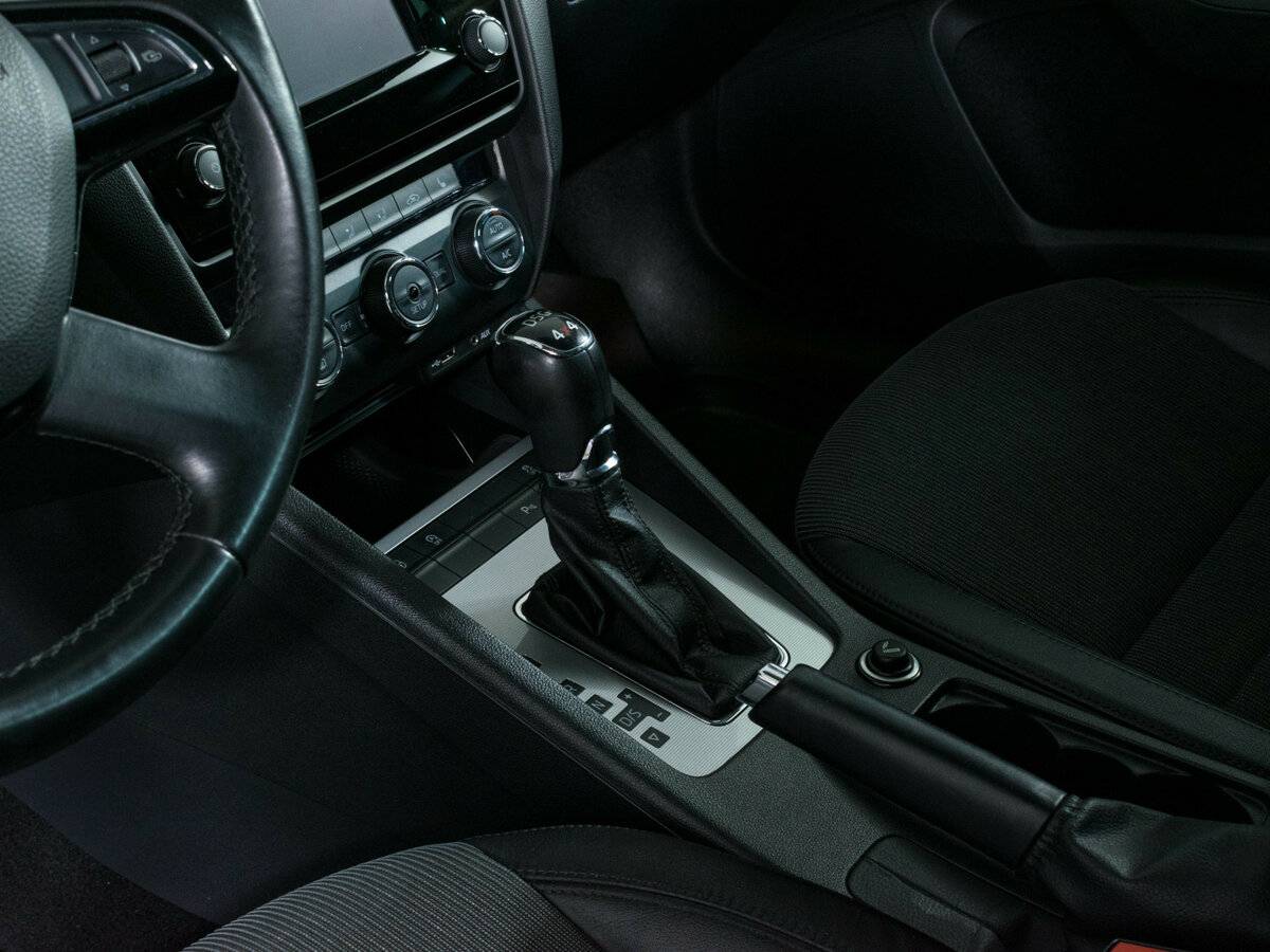 Купить Skoda Octavia с пробегом. Фото: #13