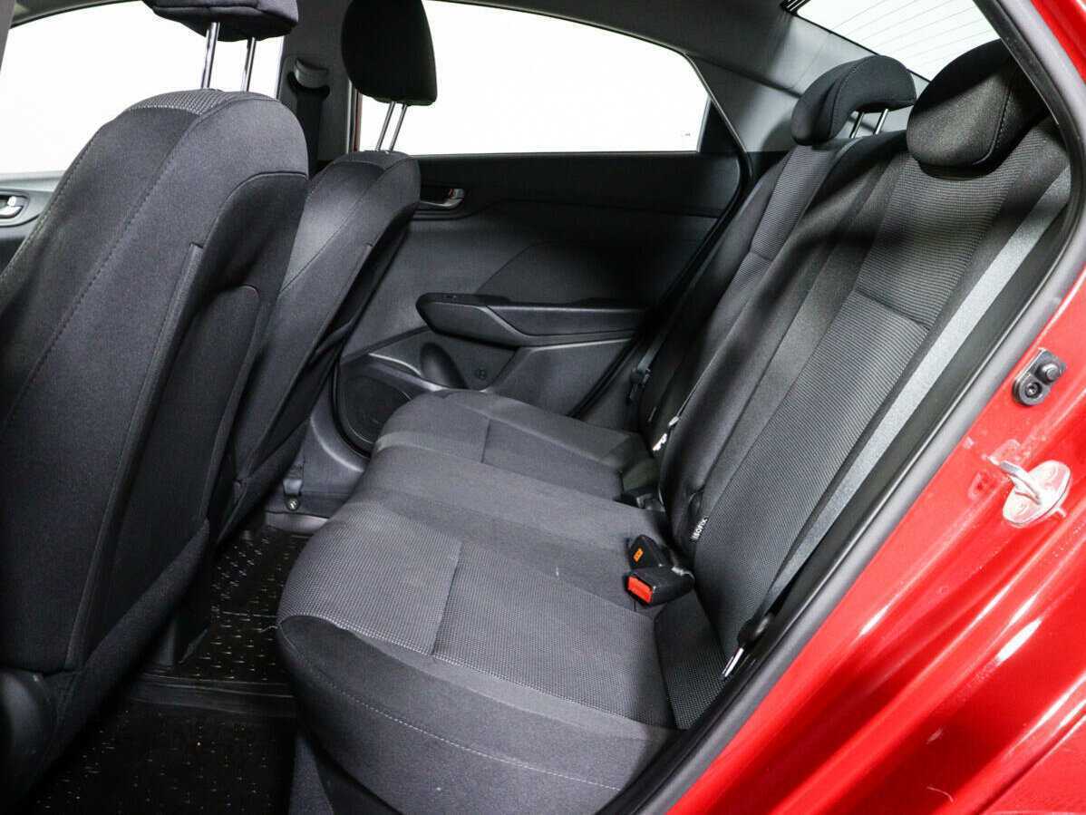 Купить Hyundai Solaris с пробегом. Фото: #7