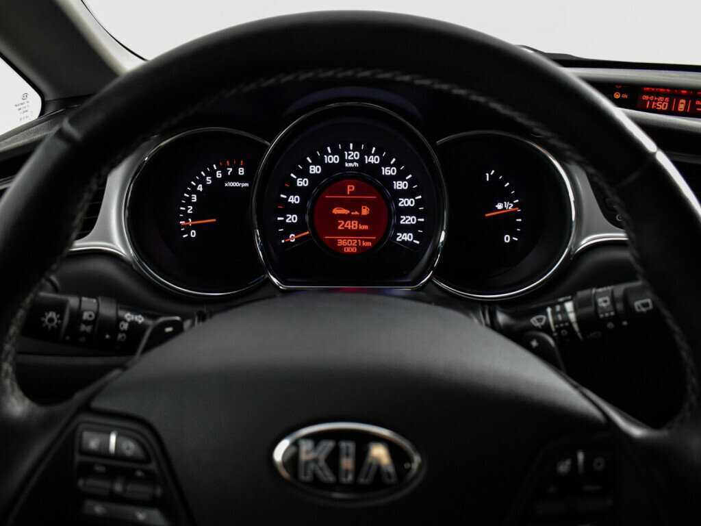 Купить Kia Ceed с пробегом. Фото: #15