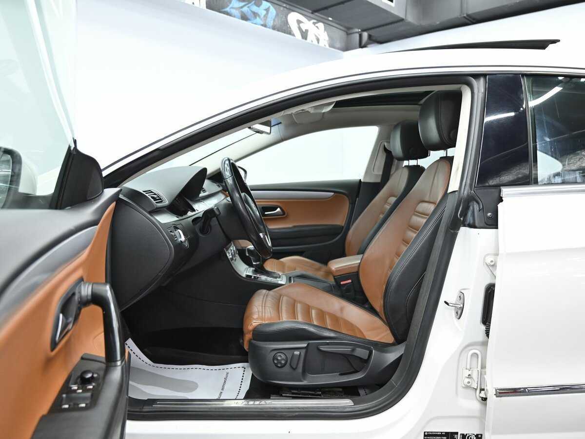 Купить Volkswagen Passat CC с пробегом. Фото: #7