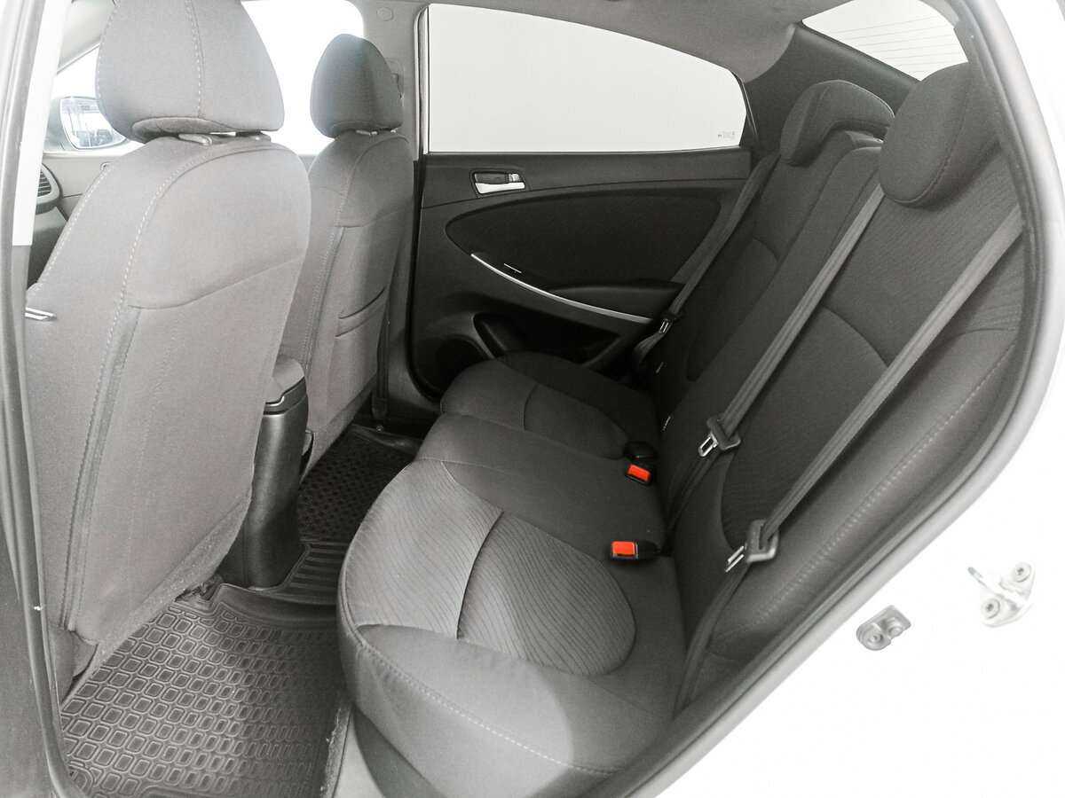 Купить Hyundai Solaris с пробегом. Фото: #8