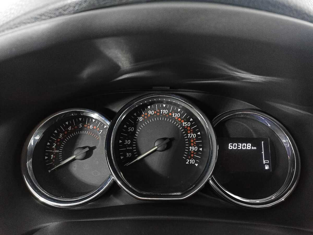 Купить Renault Sandero с пробегом. Фото: #11