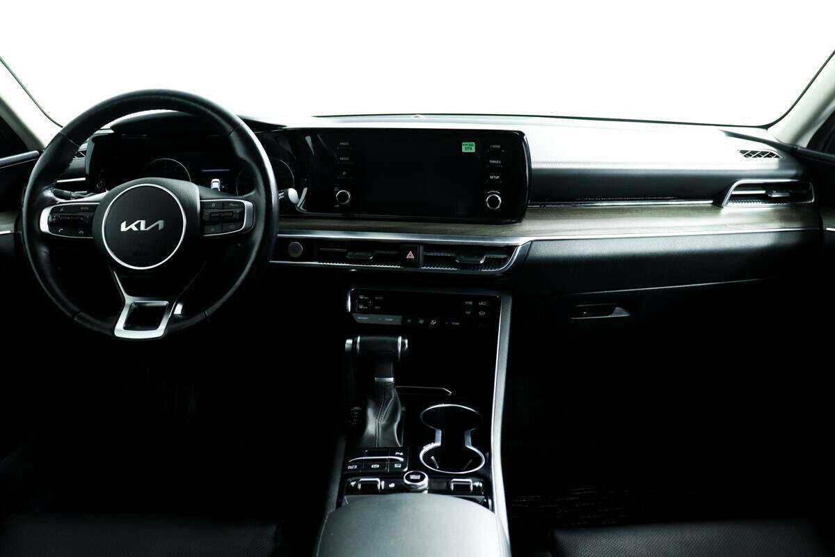 Купить Kia K5 с пробегом. Фото: #10