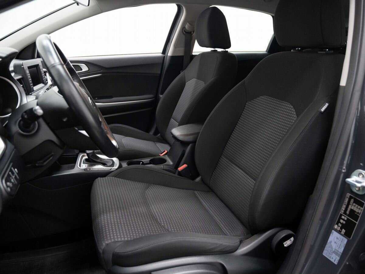 Купить Kia Ceed с пробегом. Фото: #7