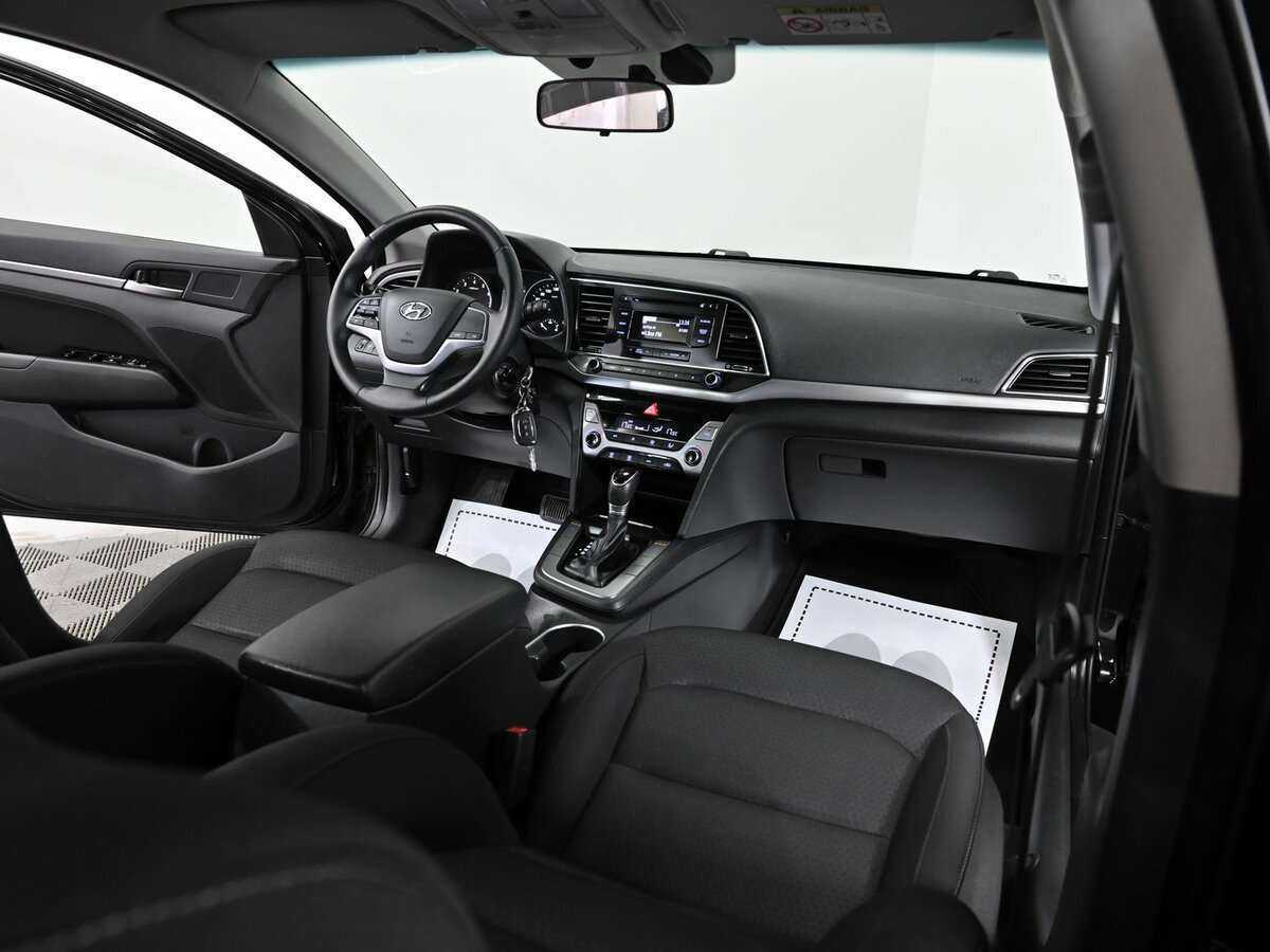 Купить Hyundai Elantra с пробегом. Фото: #4