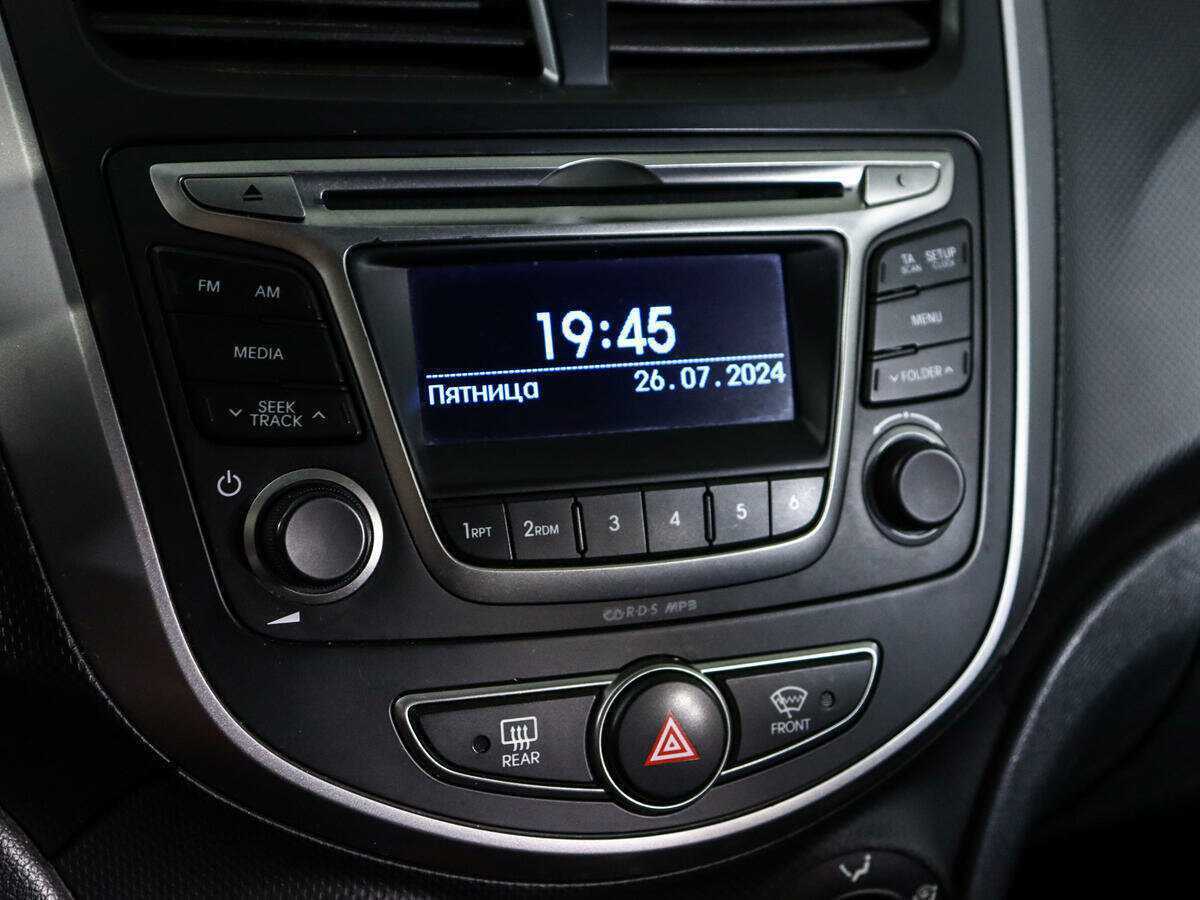 Купить Hyundai Solaris с пробегом. Фото: #18