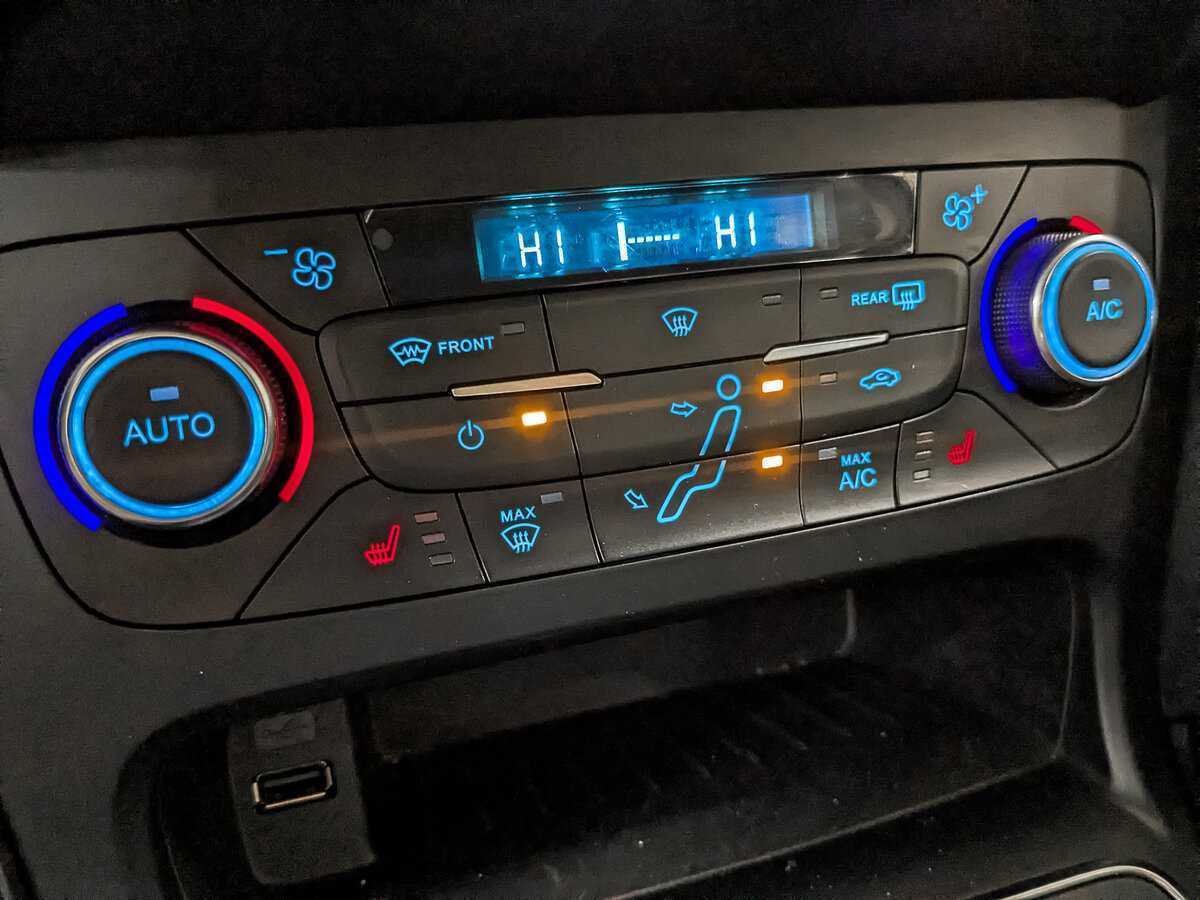 Купить Ford Focus с пробегом. Фото: #20