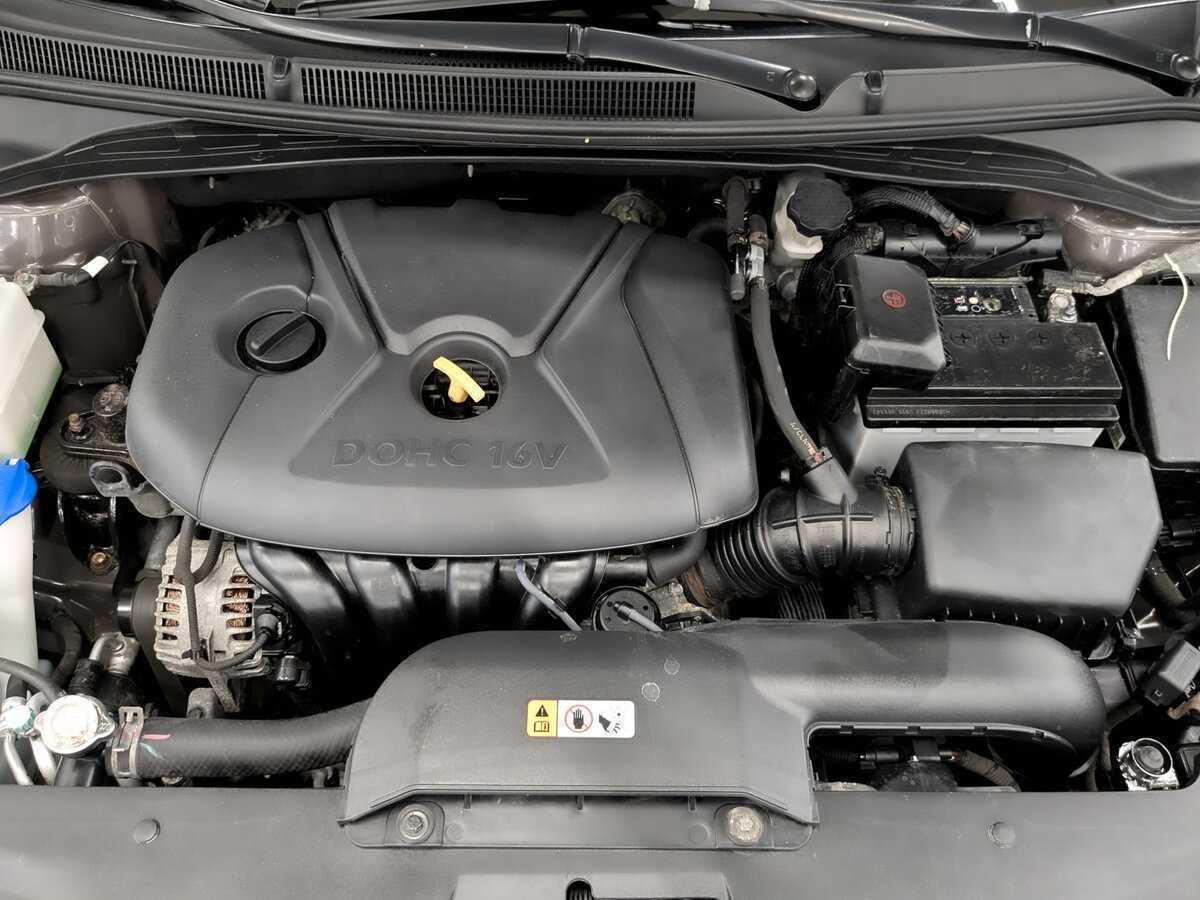 Купить Hyundai i40 с пробегом. Фото: #8