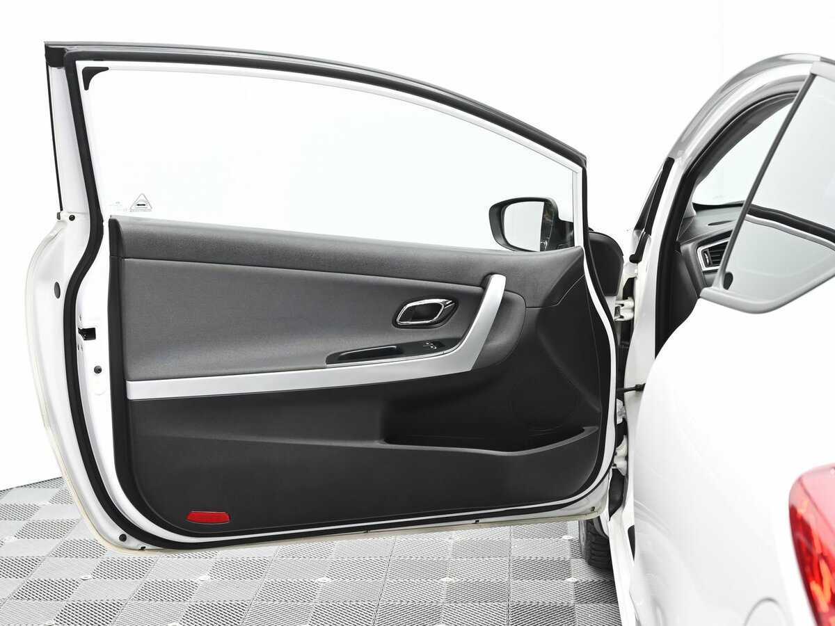 Купить Kia Ceed с пробегом. Фото: #4