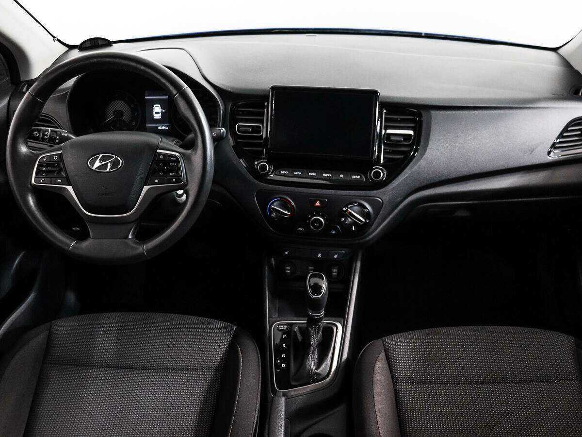 Купить Hyundai Solaris с пробегом. Фото: #11