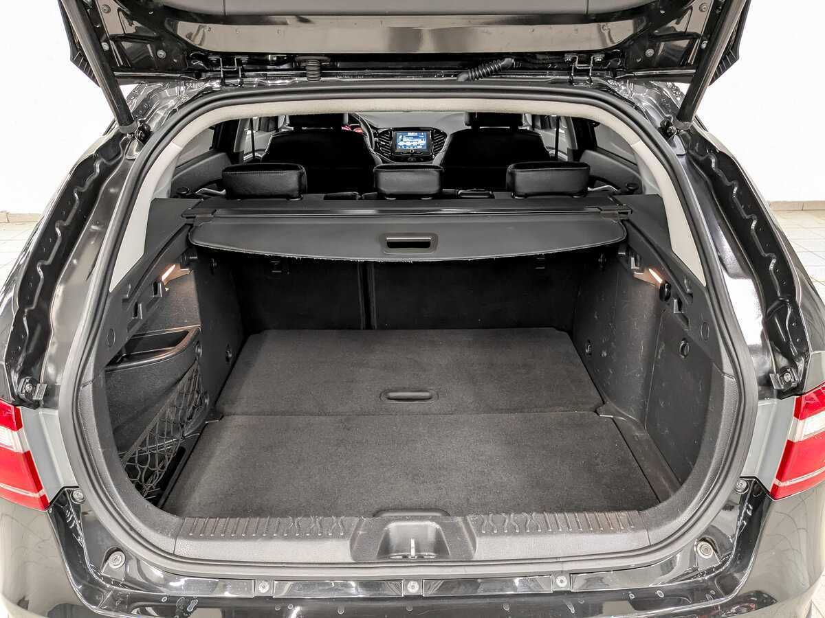 Купить Lada (ВАЗ) Vesta с пробегом. Фото: #9