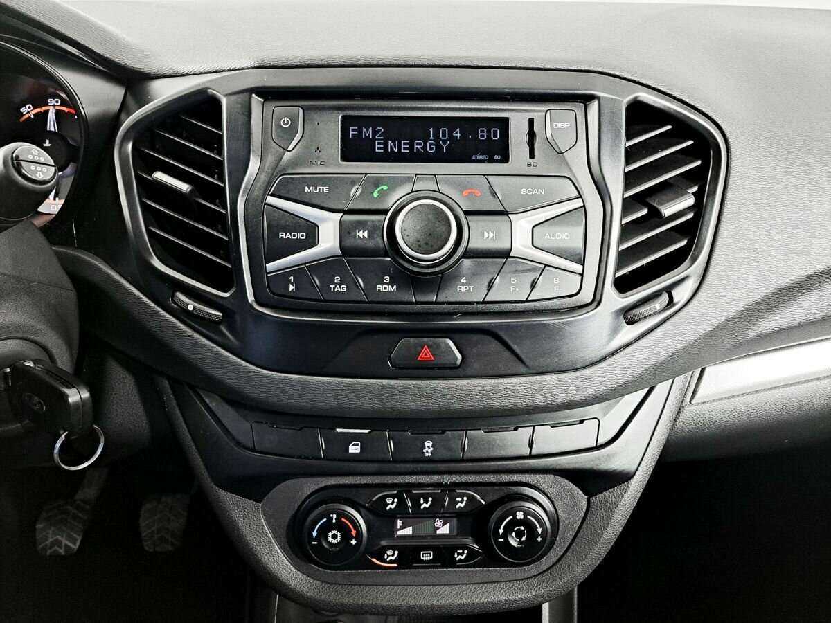 Купить Lada (ВАЗ) Vesta с пробегом. Фото: #10