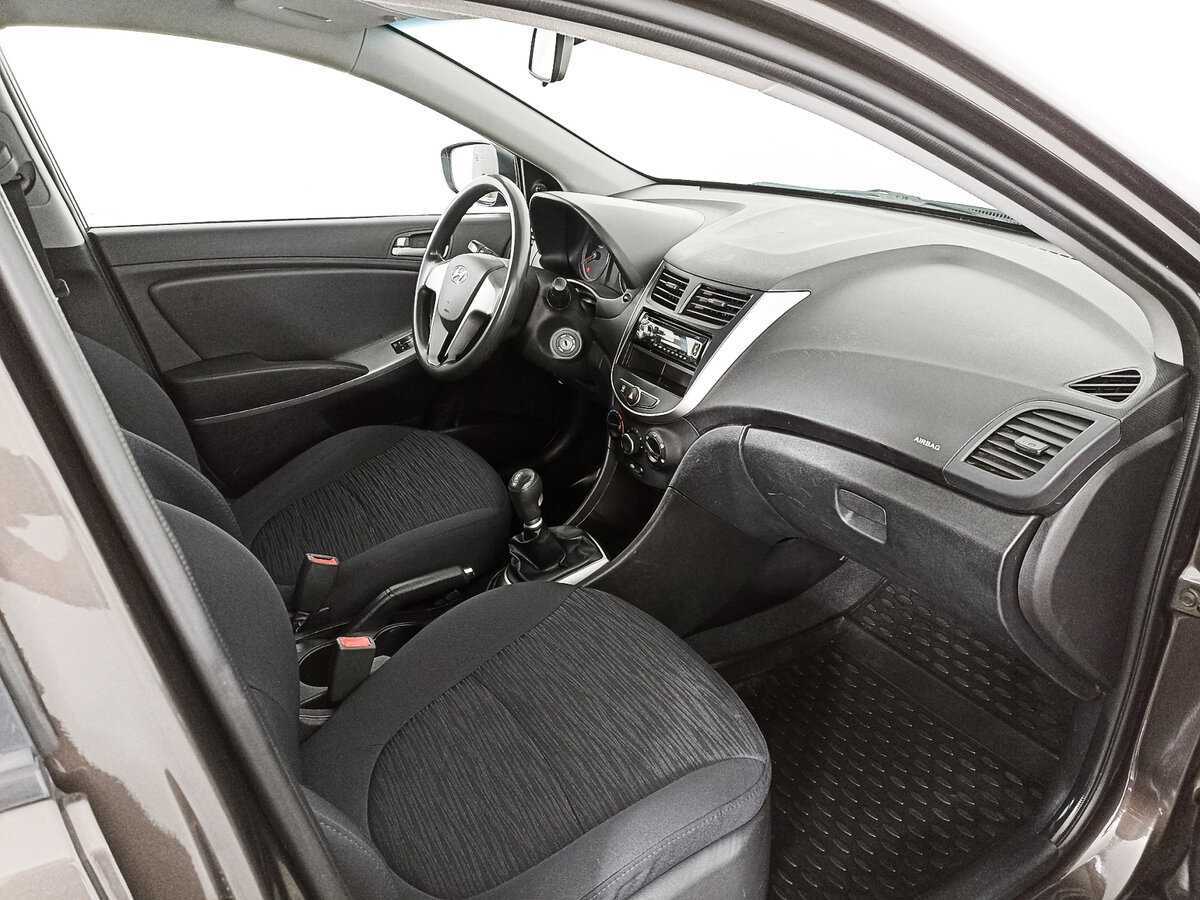 Купить Hyundai Solaris с пробегом. Фото: #8