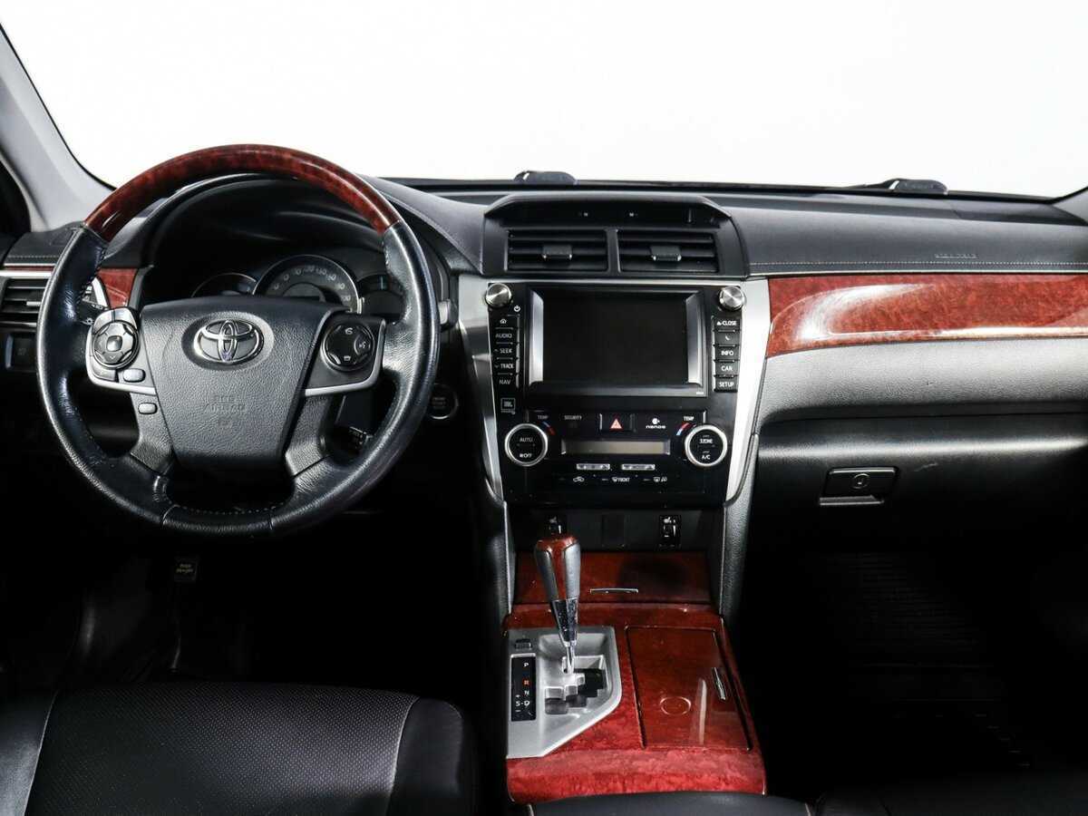 Купить Toyota Camry с пробегом. Фото: #12