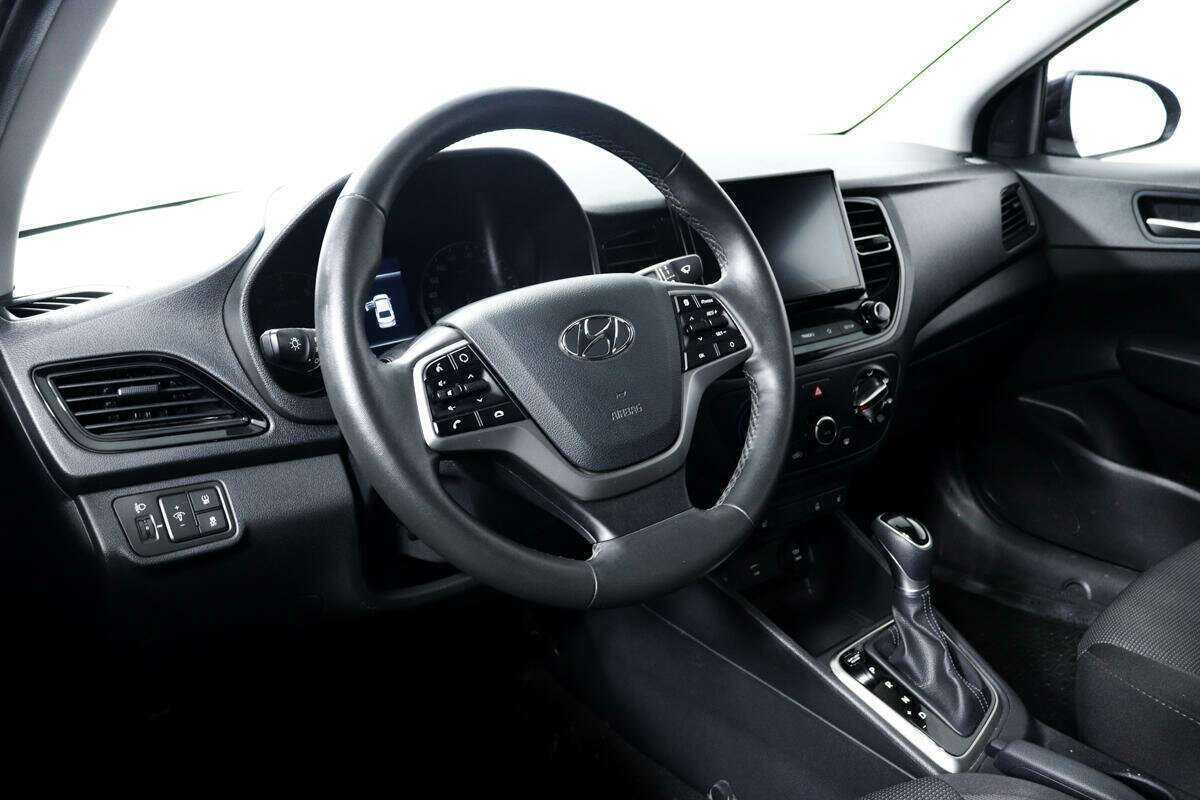 Купить Hyundai Solaris с пробегом. Фото: #12