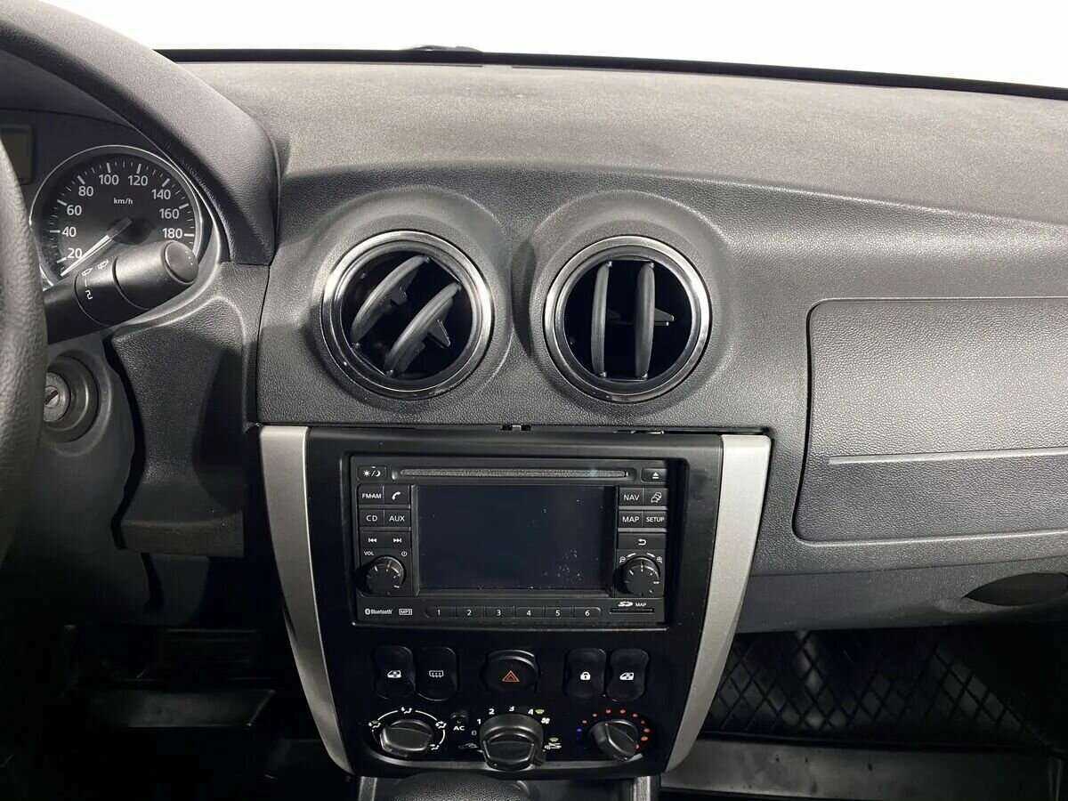 Купить Nissan Almera с пробегом. Фото: #8