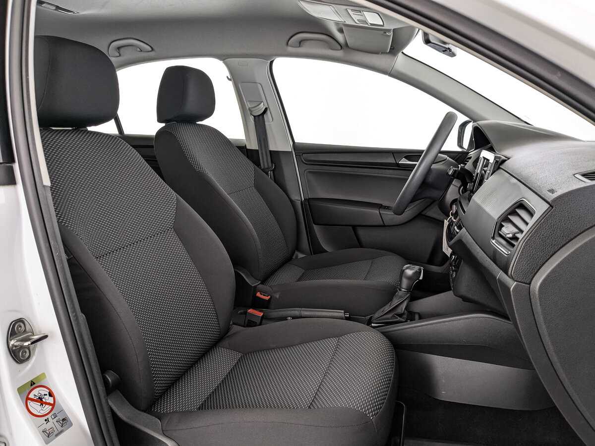 Купить Volkswagen Polo с пробегом. Фото: #19