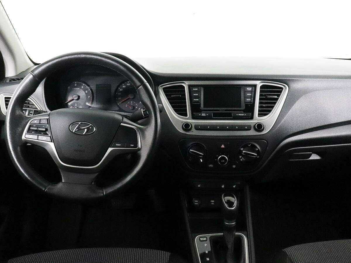 Купить Hyundai Solaris с пробегом. Фото: #8