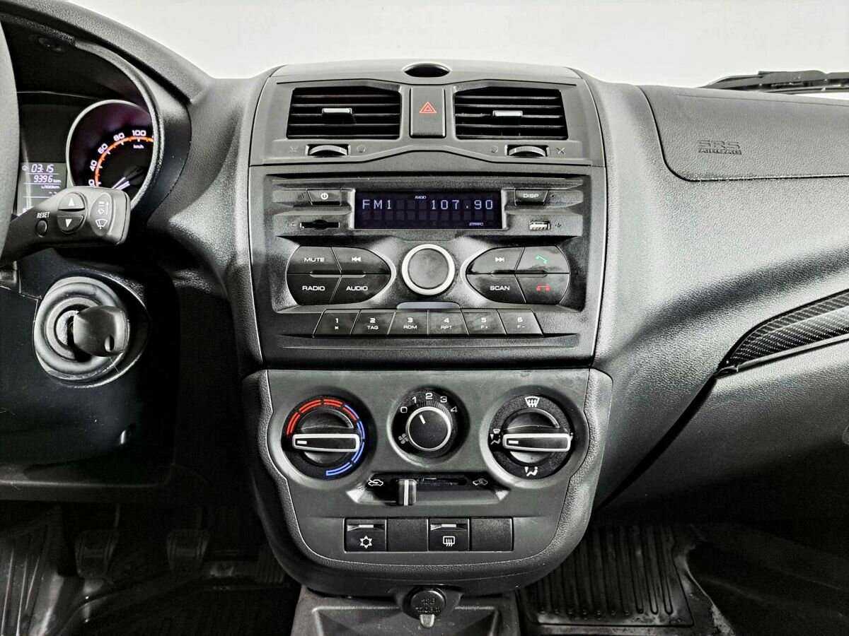 Купить Lada (ВАЗ) Granta с пробегом. Фото: #11