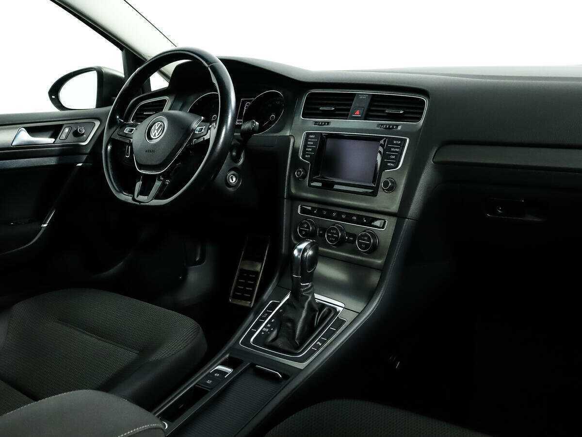 Купить Volkswagen Golf с пробегом. Фото: #12